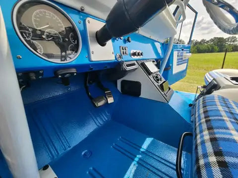Tamco Paint Bluetooth Pearl in 1966 Ford Bronco