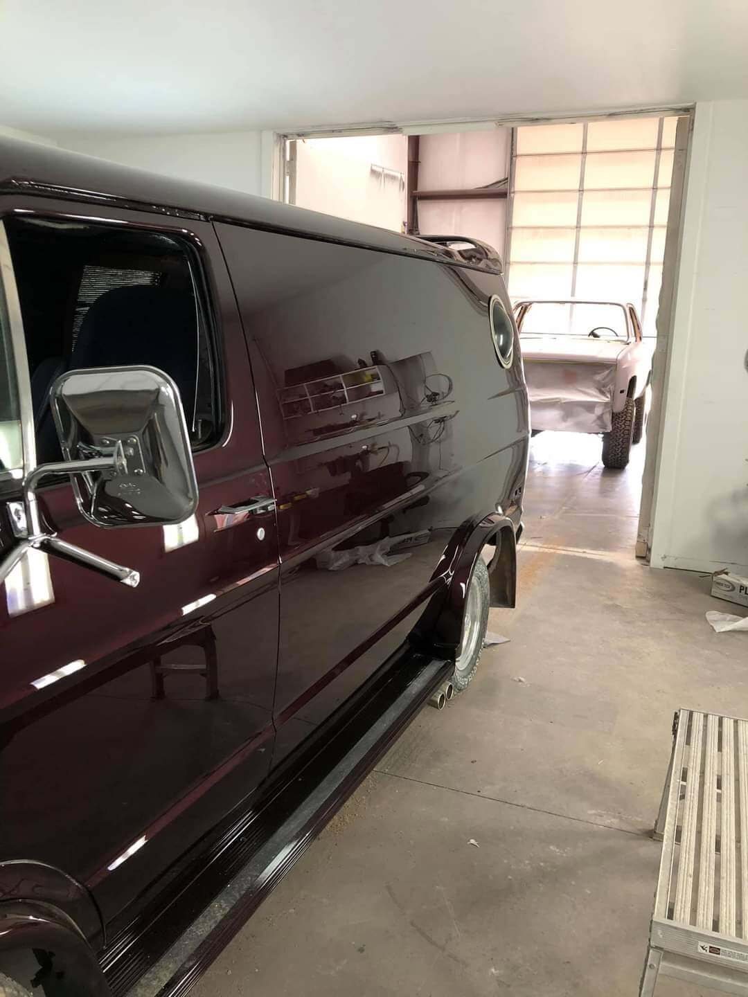 Custom Candies Cabernet - Candy Pearl Basecoat Car