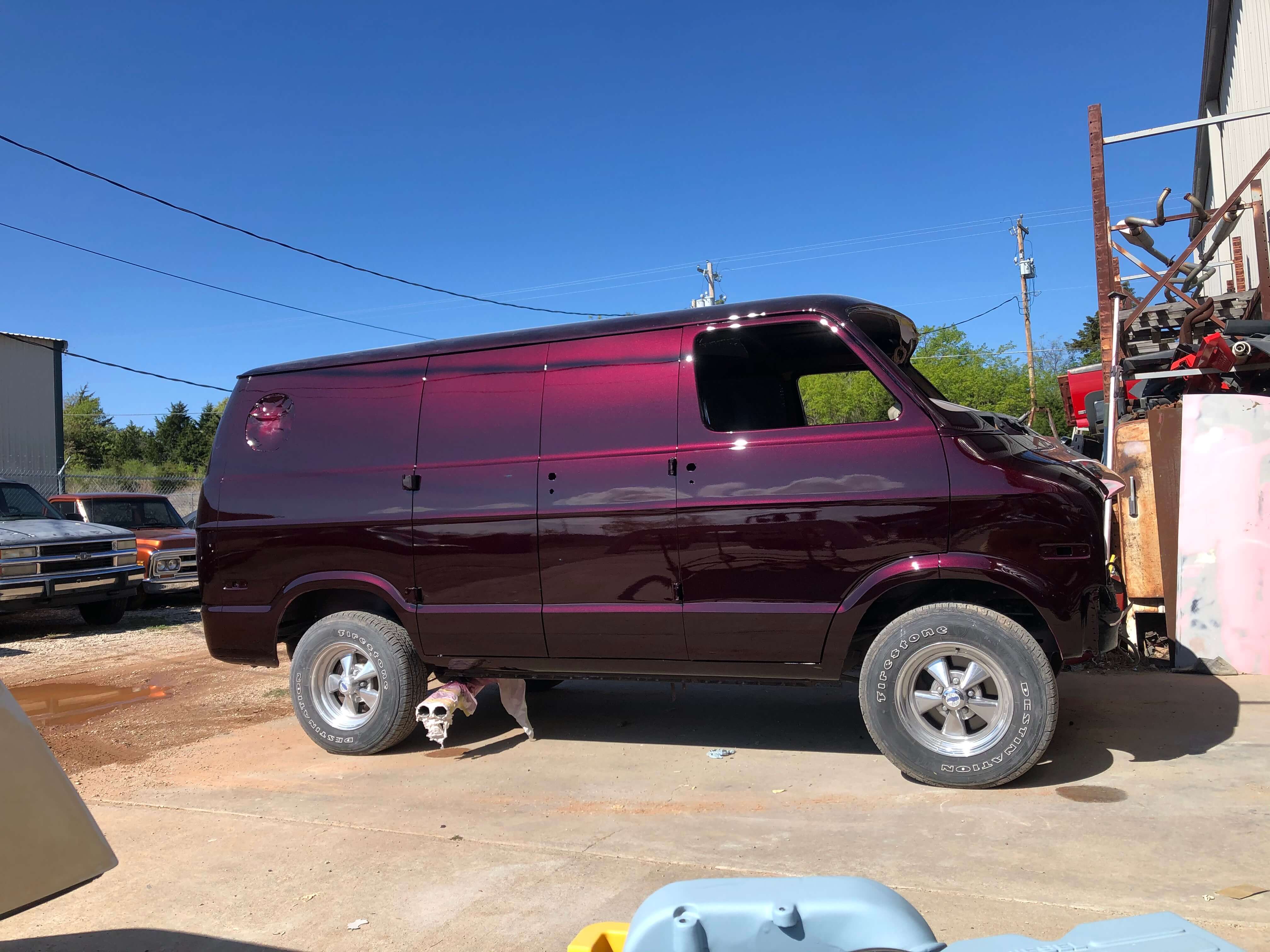 Custom Candies Cabernet - Candy Pearl Basecoat Car