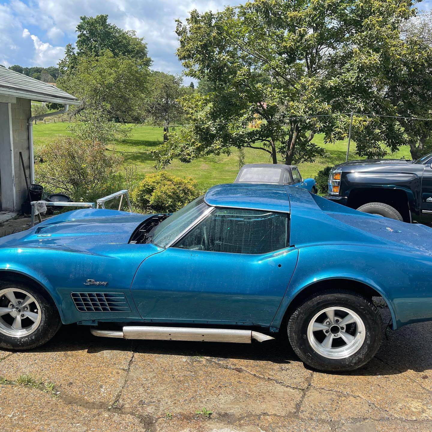 Tamco Paint Chevrolet Bryar Blue Metallic on 1970 Chevrolet Corvette C3