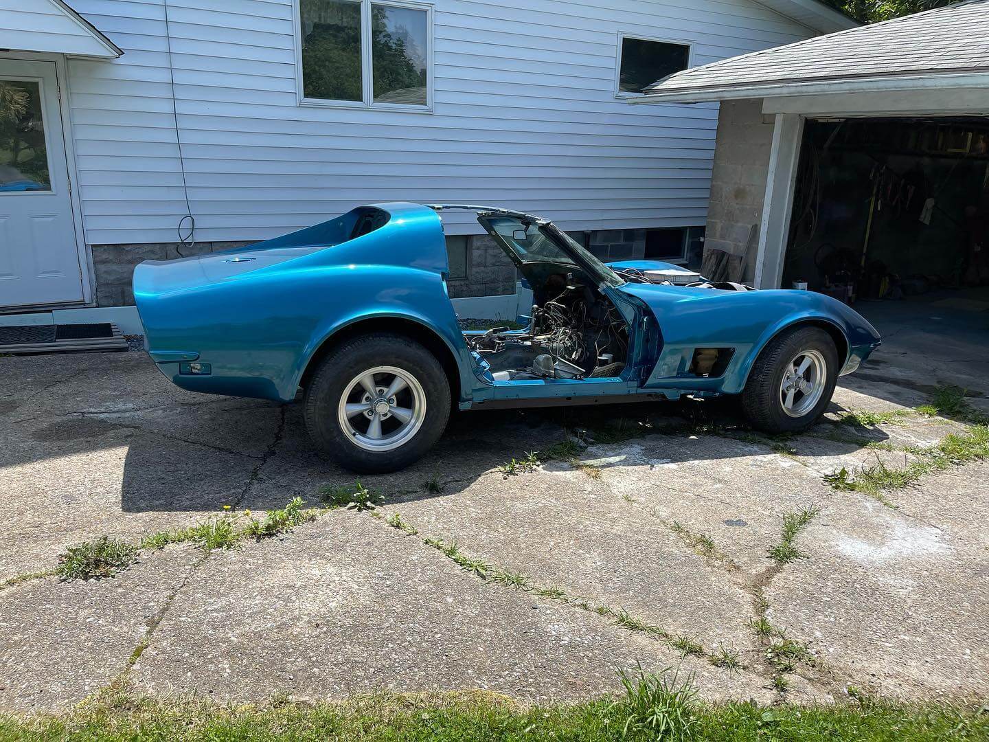 Tamco Paint Chevrolet Bryar Blue Metallic on 1970 Chevrolet Corvette C3