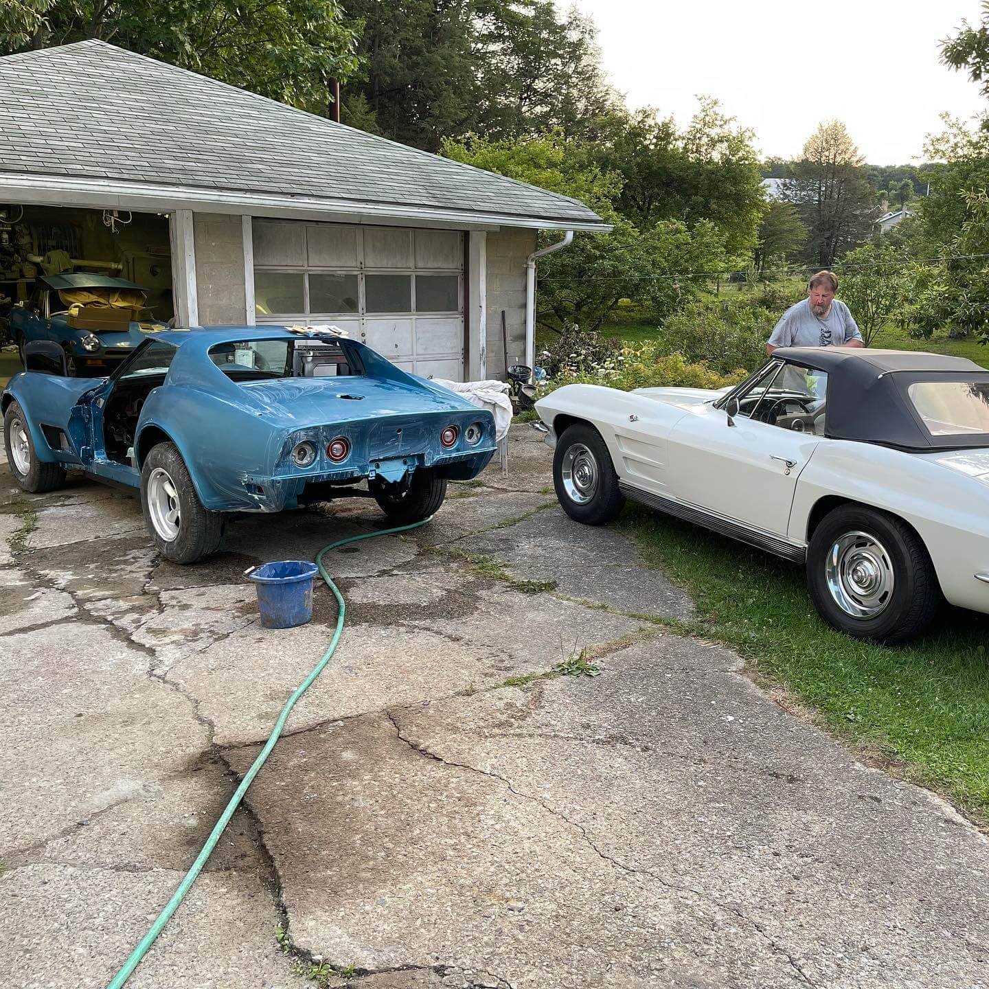 Tamco Paint Chevrolet Bryar Blue Metallic on 1970 Chevrolet Corvette C3