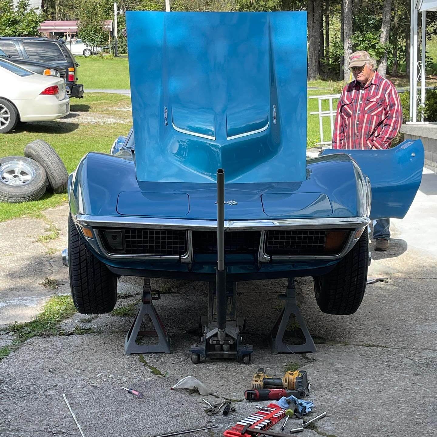 Tamco Paint Chevrolet Bryar Blue Metallic on 1970 Chevrolet Corvette C3