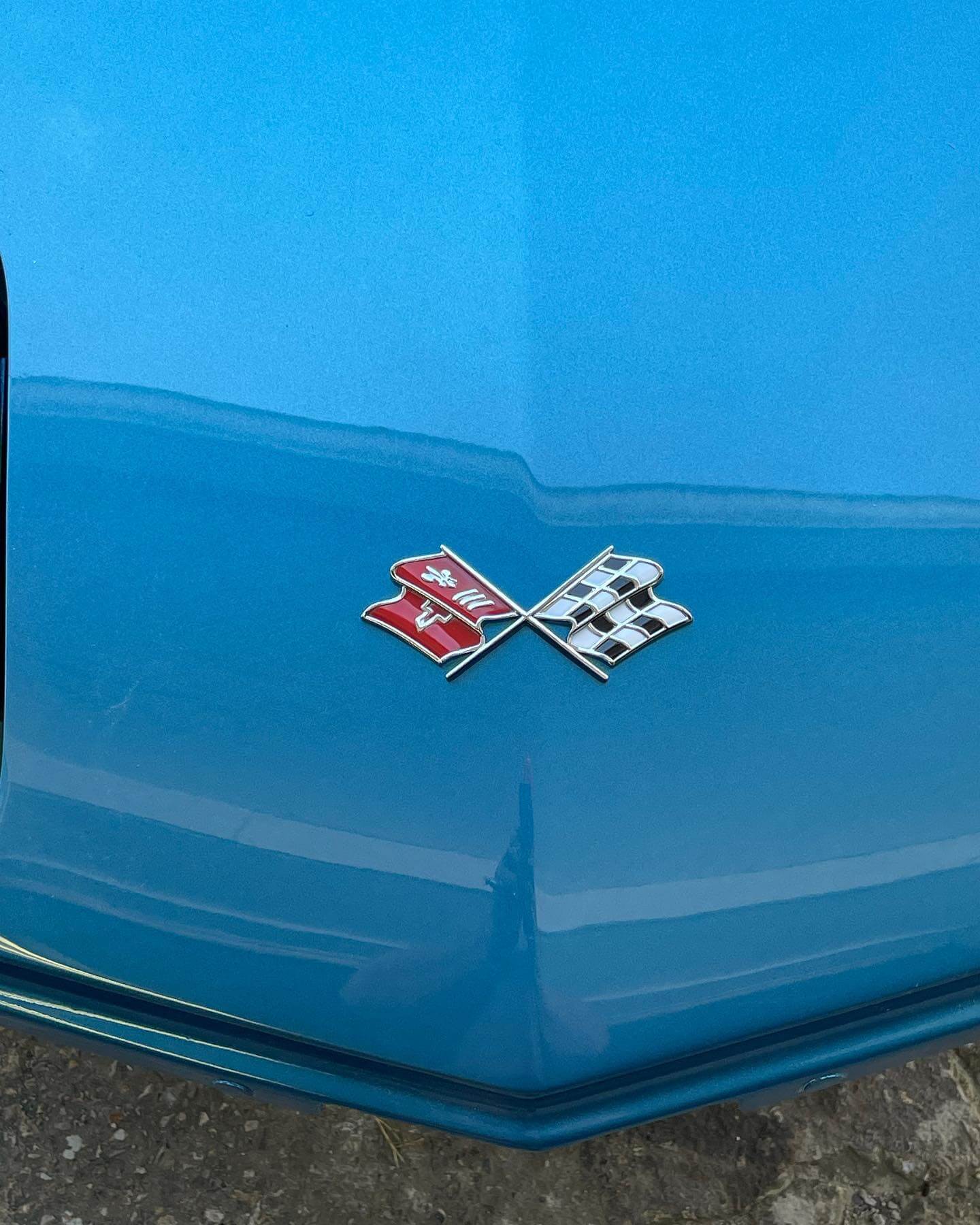 Tamco Paint Chevrolet Bryar Blue Metallic on 1970 Chevrolet Corvette C3