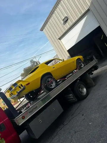 Tamco Paint Chevrolet Yellow Basecoat in CHEVROLET CAMARO Z28