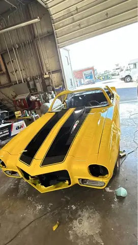 Tamco Paint Chevrolet Yellow Basecoat in CHEVROLET CAMARO Z28