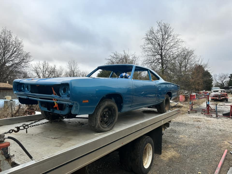 Tamco Paint Chrysler Bright Blue Metallic on 1970 Dodge Coronet Super Bee