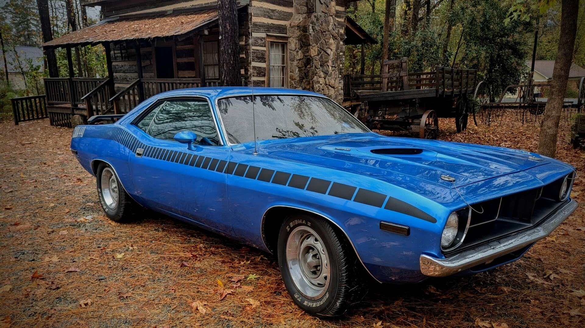 Tamco Paint Chrysler Surf Blue Metallic in 1973 Plymouth Barracuda