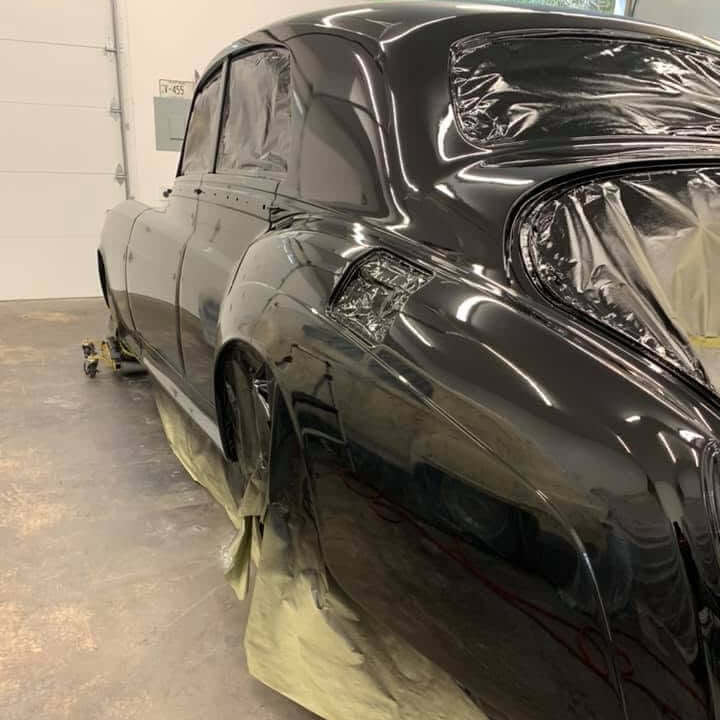 Tamco Paint DF9044 Jet Black on Rolls-Royce Silver Cloud