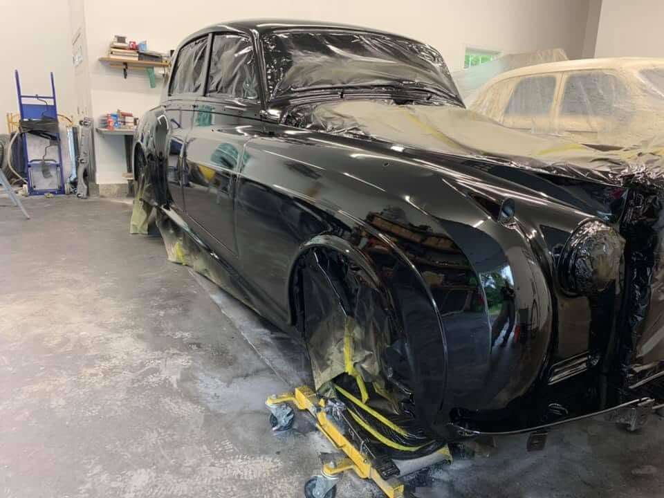 Tamco Paint DF9044 Jet Black on Rolls-Royce Silver Cloud