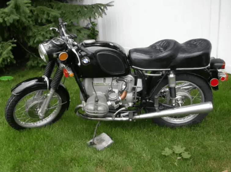 Tamco Paint Duraflint SS Factory Pack Jet Black in 1971 BMW R75/5