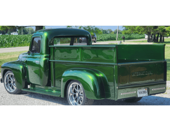 Tamco Paint Emerald City Candy Pearl Basecoat in 1955 International R122
