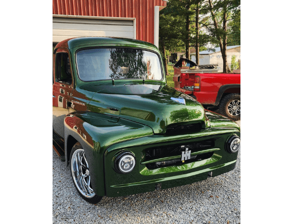 Tamco Paint Emerald City Candy Pearl Basecoat in 1955 International R122