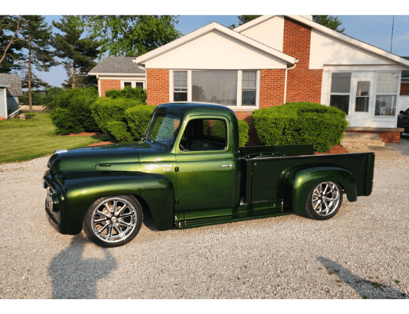 Tamco Paint Emerald City Candy Pearl Basecoat in 1955 International R122