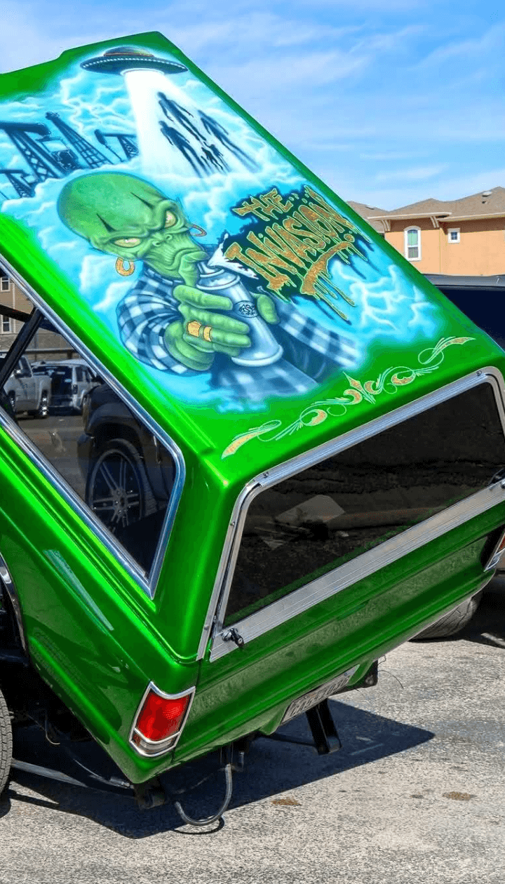 Tamco Paint Emerald City Candy Pearl in GMC S-15