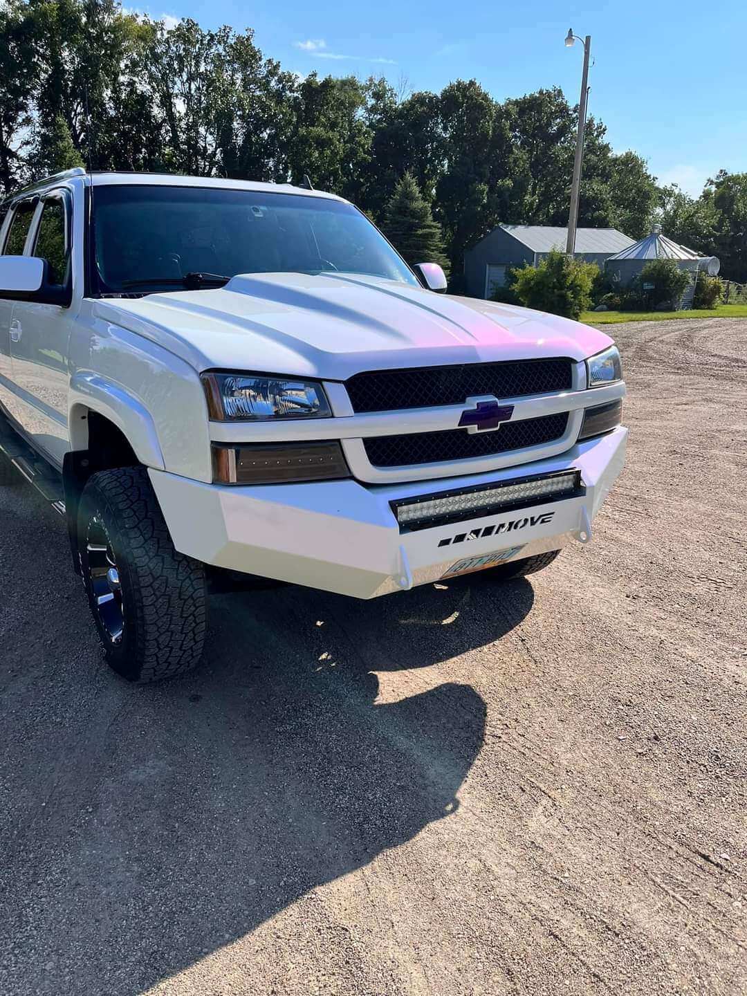 Stellar Violet Pearl 22 Chevrolet Suburban