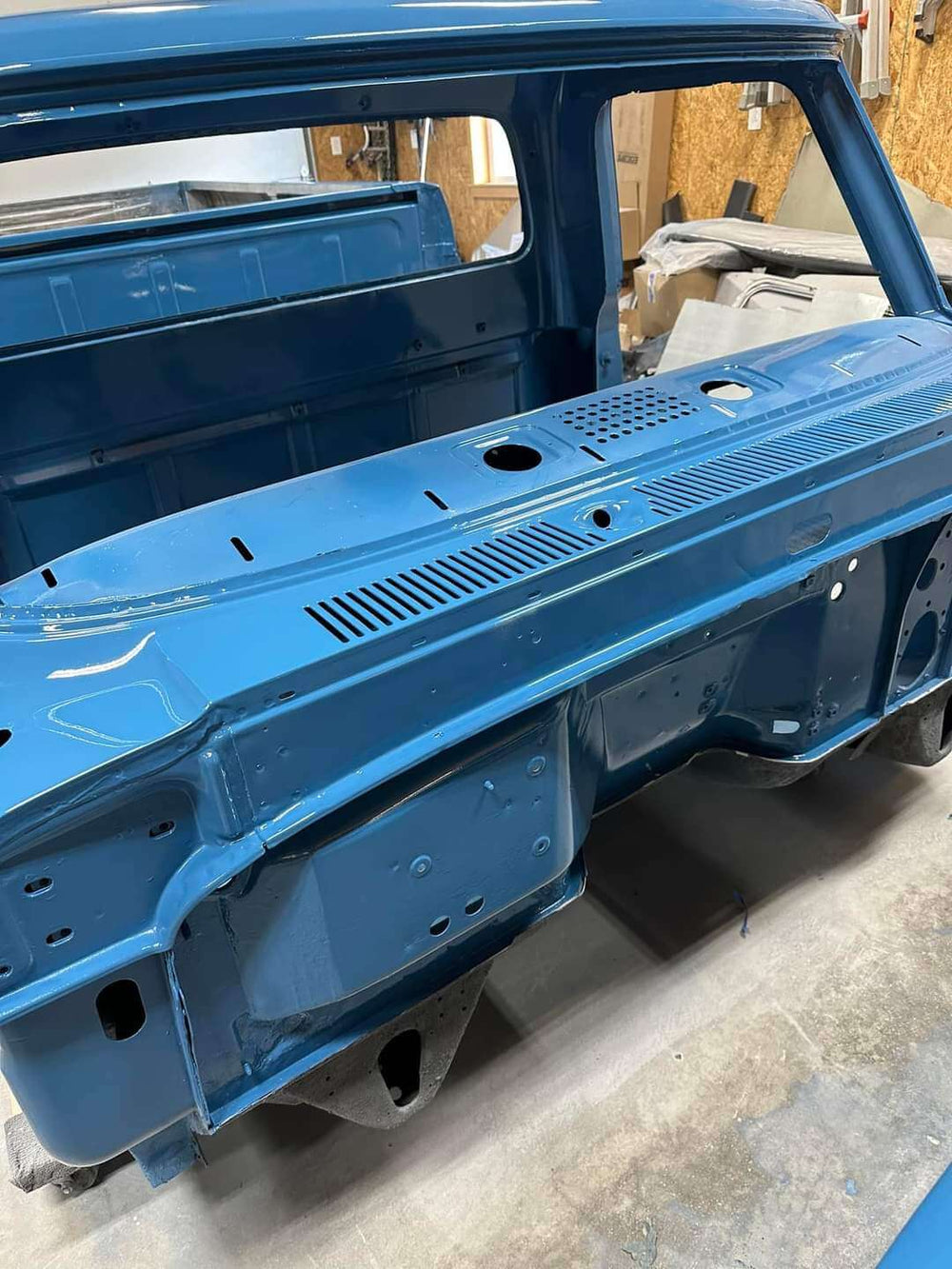 Ford Harbor Blue | 7 / 2098 | 1967-1974;1982-1988 | OEM Basecoat