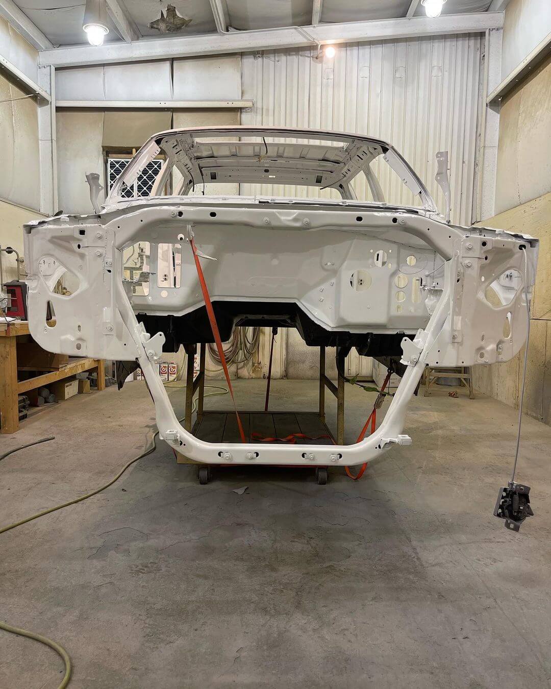 Ford Oxford White | YZ / 6466 | 1991-2022 | OEM AG Series Single Stage