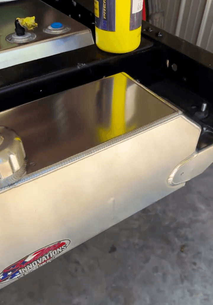 Tamco Paint Finishing Polish on Aluminum