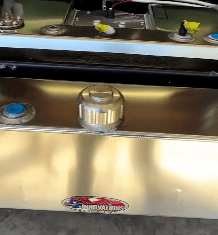 Tamco Paint Finishing Polish on Aluminum