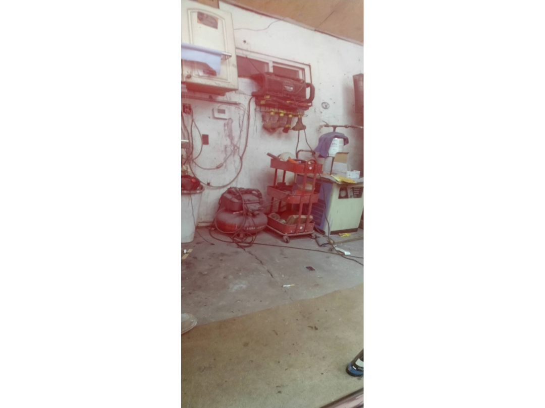 Tamco Paint Finishing Polish on Car Part
