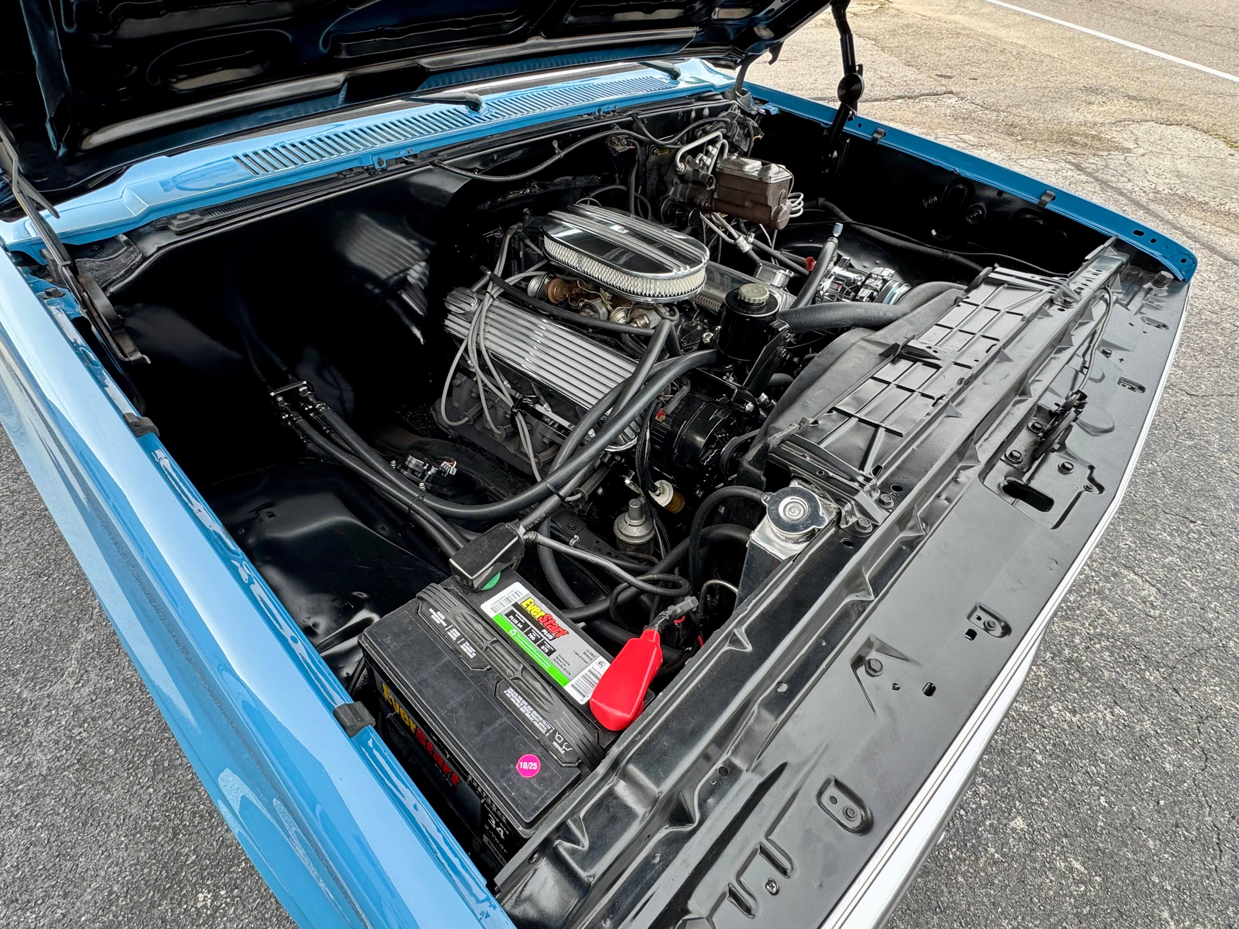 Tamco Paints  Ford Harbor Blue in 1984 GMC C3500 Dually