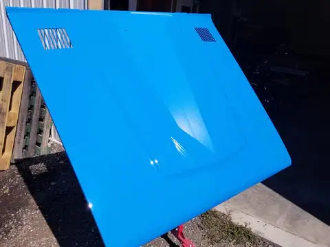 Tamco Paint Ford Light Grabber Blue in 1966 Ford Bronco