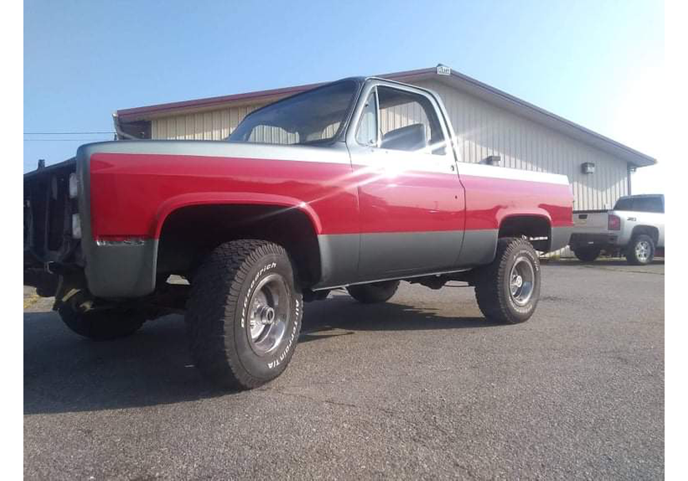 GM Argent Silver on 1986 CHEVROLET SQUARE BODY SILVERADO