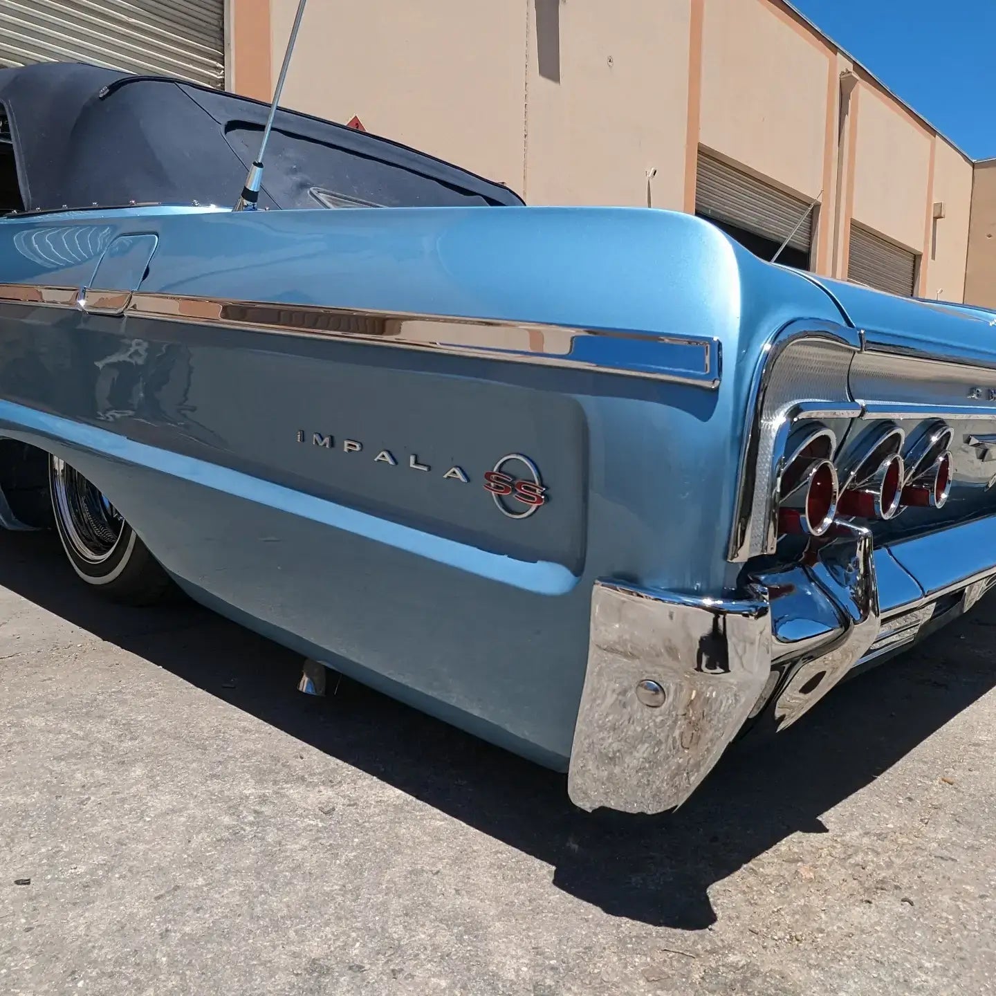 Tamco Paint GM Artesian Turquoise and Stellar Blue on 1960 Chevrolet Impala