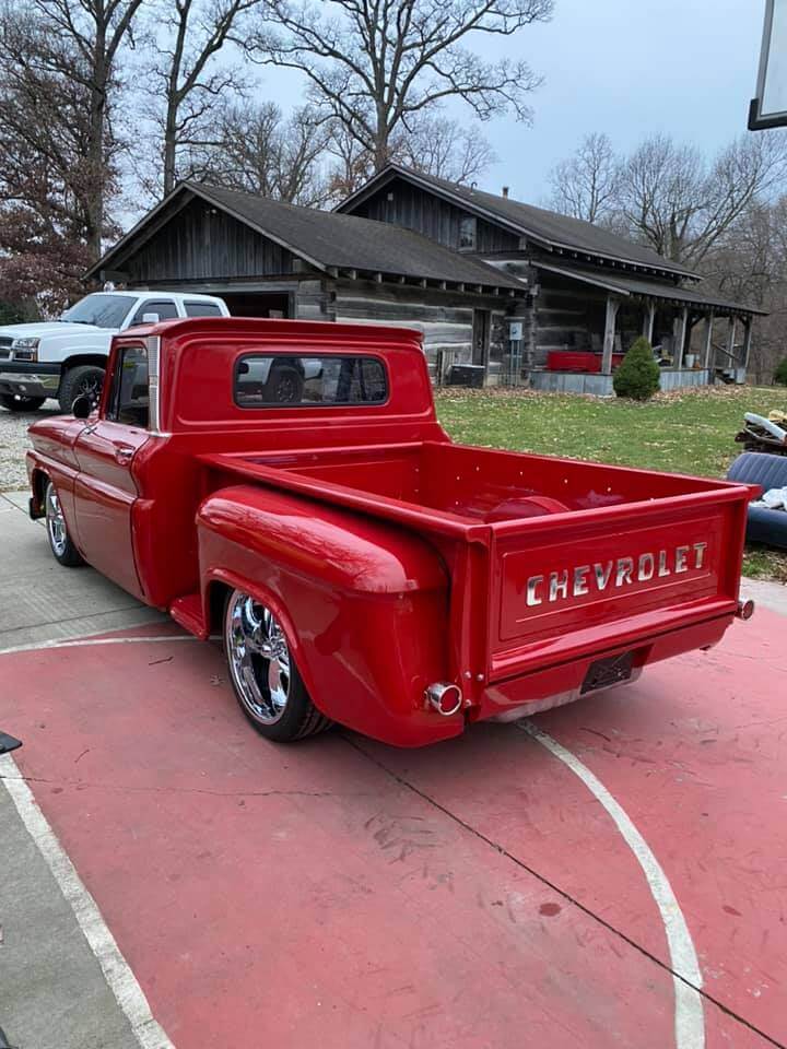 GM VICTORY RED  