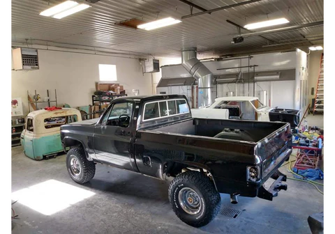 Tamco Paint HB9900 Jet Black Basecoat in 1986 Chevrolet Silverado