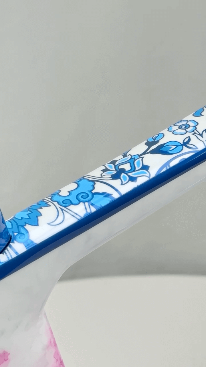 Tamco Paint HB9901 Bright White in Pinarello Dogma F