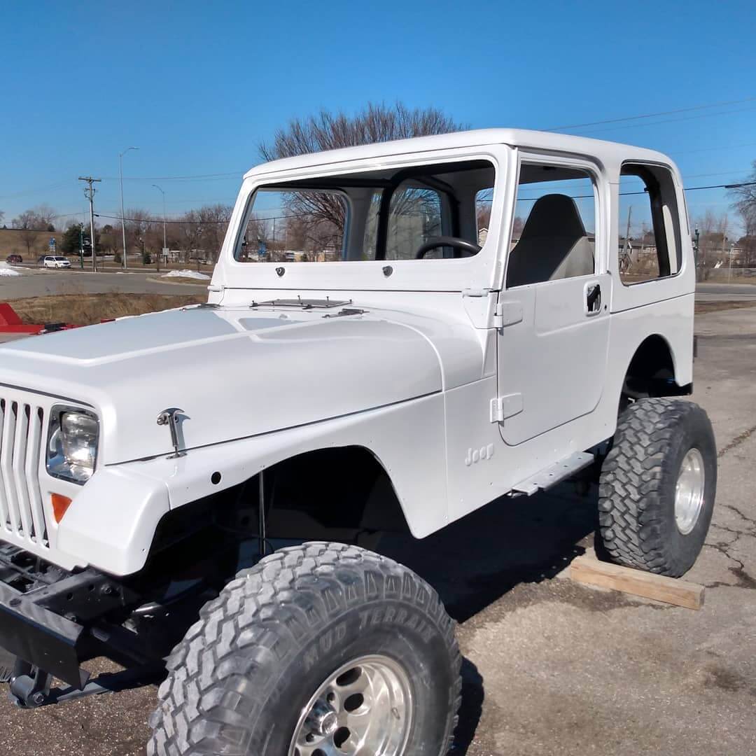Tamco Paint HB9901 Bright White in Jeep Wrangler