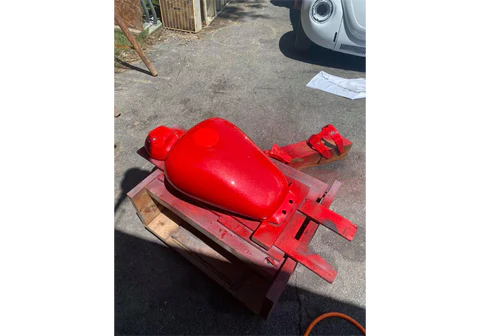 Tamco Paint HB9902 Bright Red in Suzuki VZ 800 Marauder