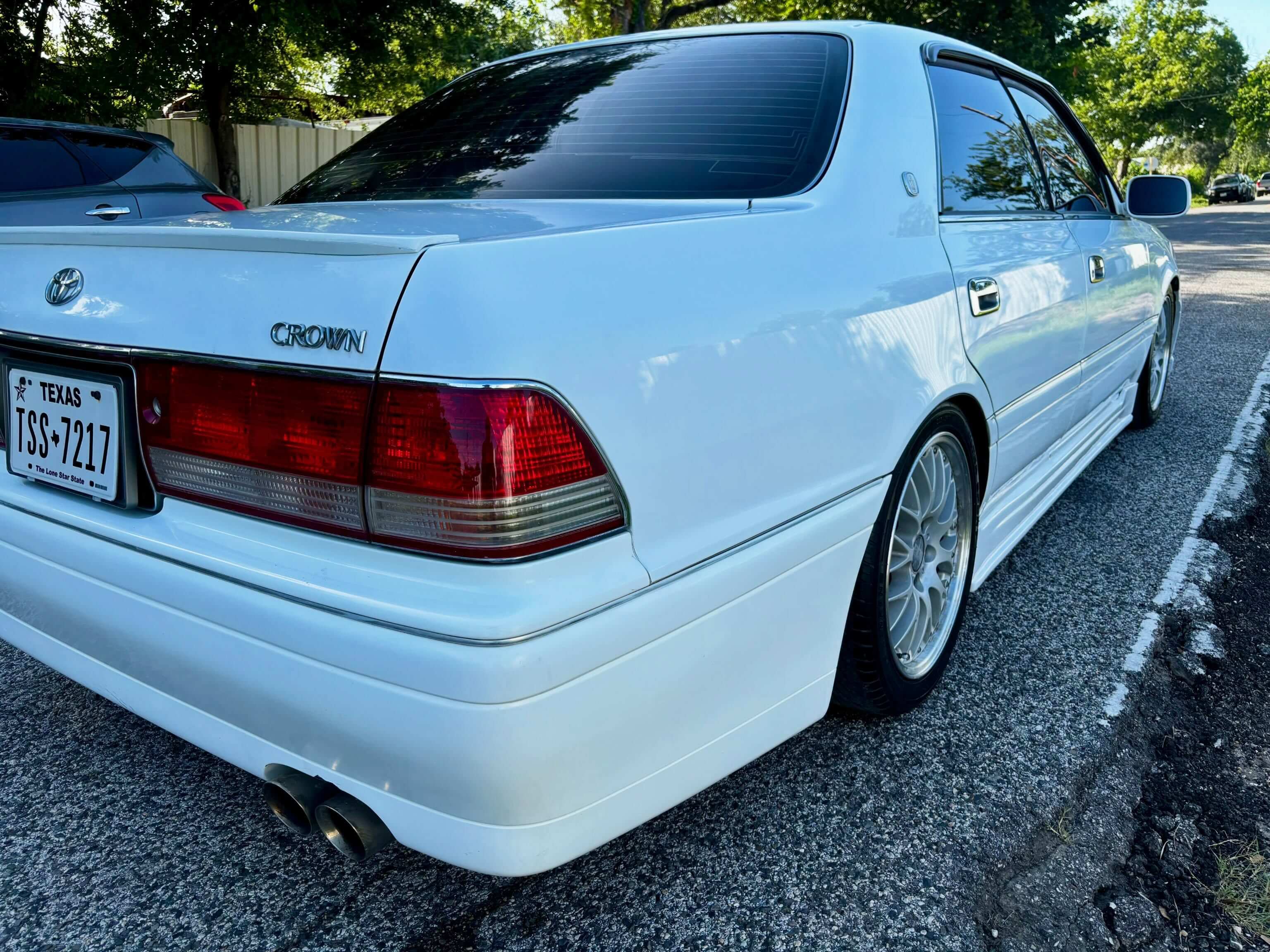Tamco Paint HC2105 Extra Slow High Solids Clearcoat Kit on Toyota Crown