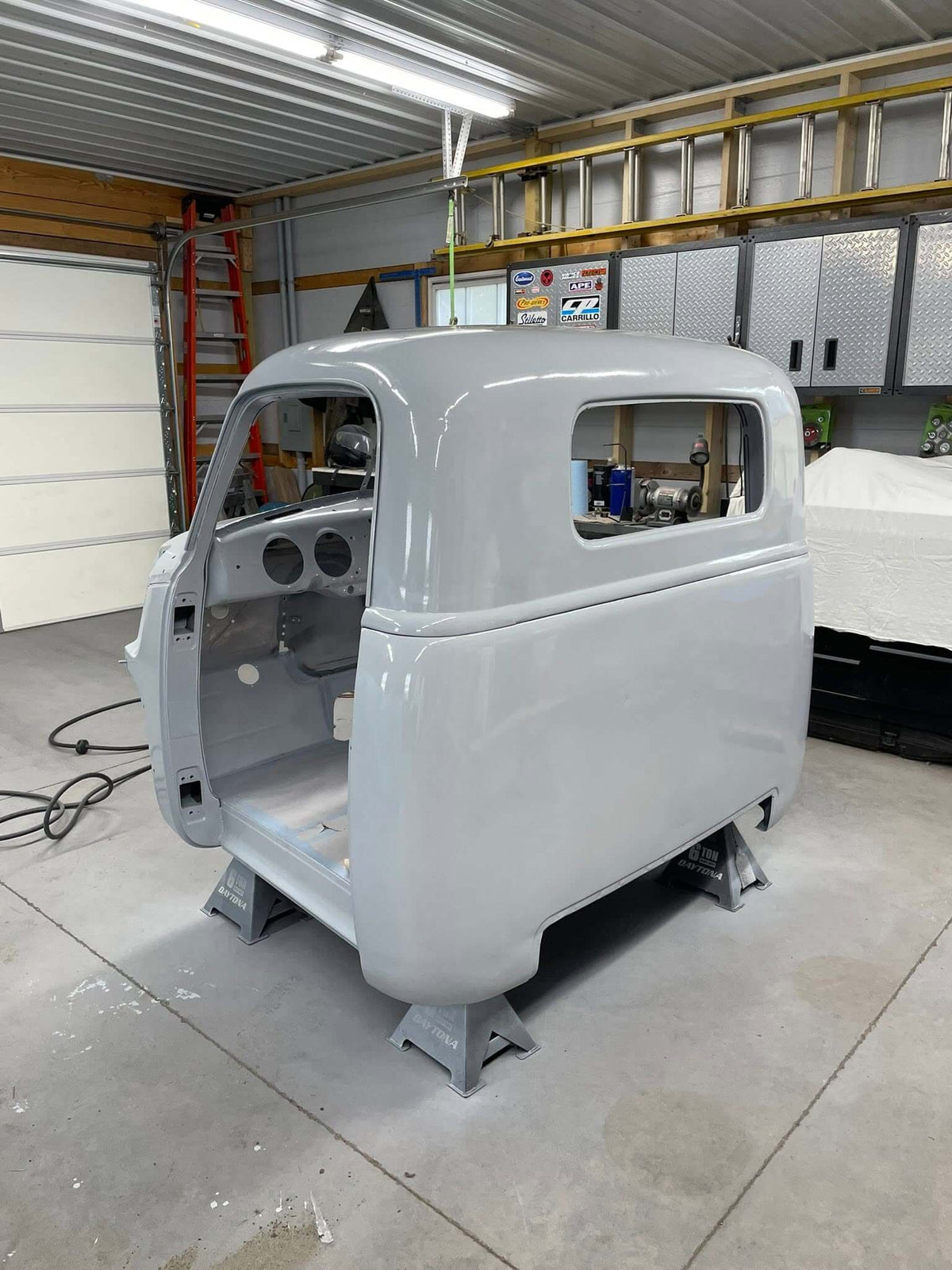 Tamco Paint HP661 Grey DTA Epoxy on Chevrolet Pick Up