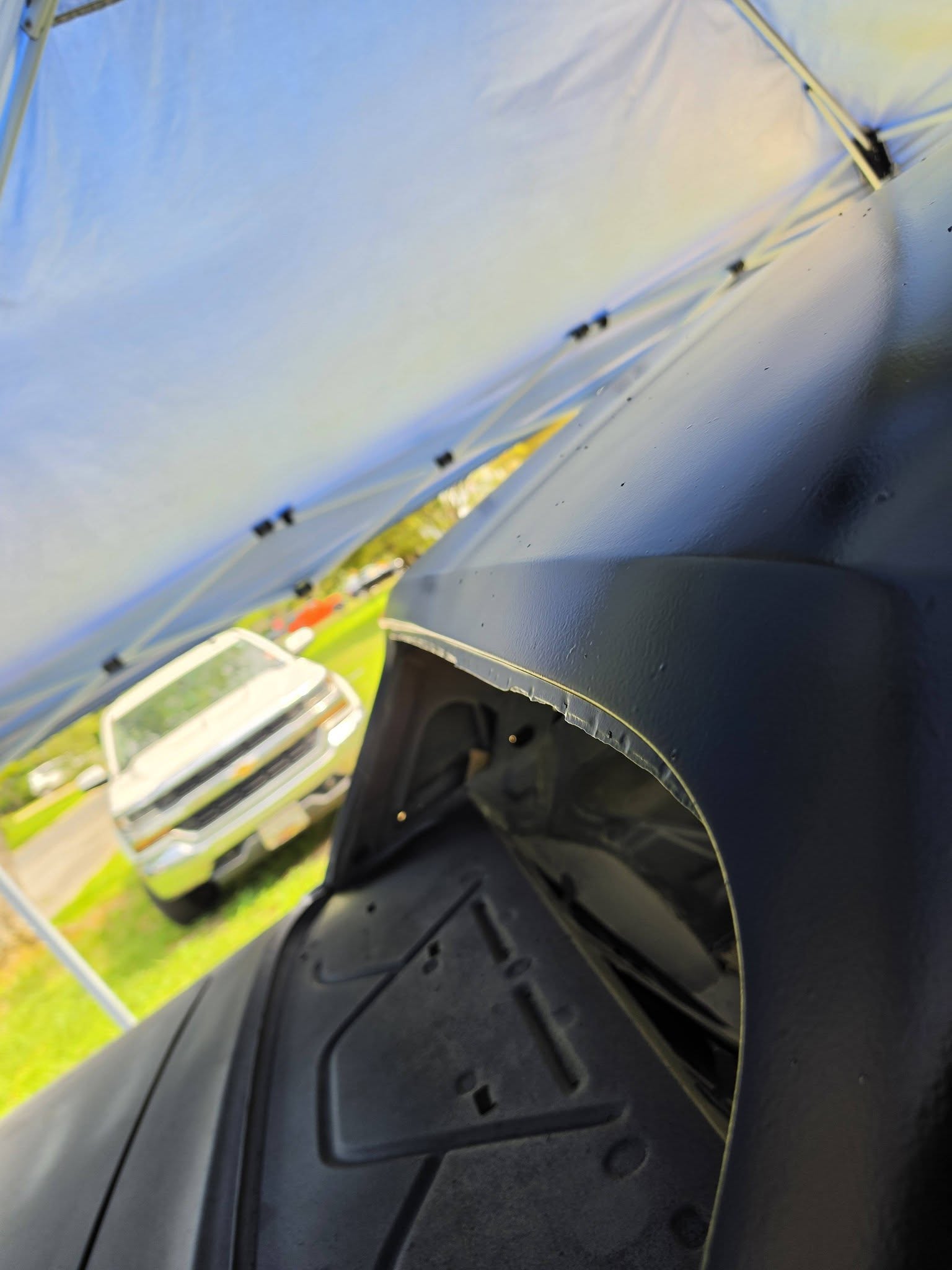 Tamco Paint HP772 Black High Build Epoxy Primer Kit on Vehicle Roof