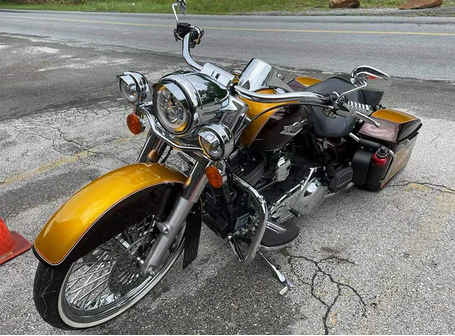Tamco Paint Lemonade Candy Pearl in Harley-Davidson Road King
