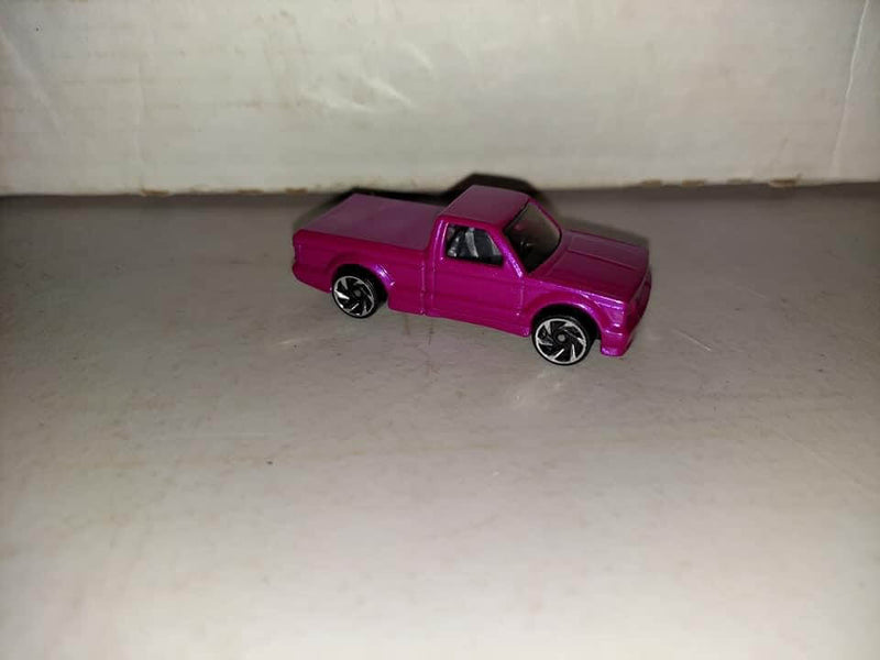 Lipstick mini car toy