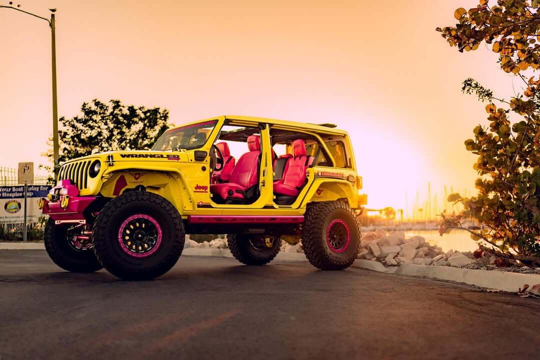 Tamco Paint Lipstick in Jeep Wrangler