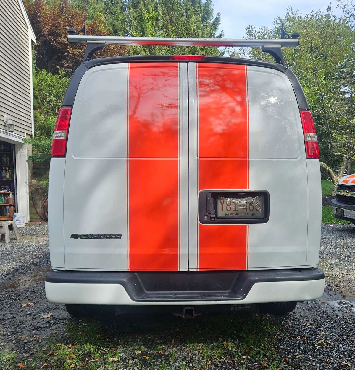 Tamco Paint GM Olympic White & Hugger Orange on 2017 Chevrolet Express 