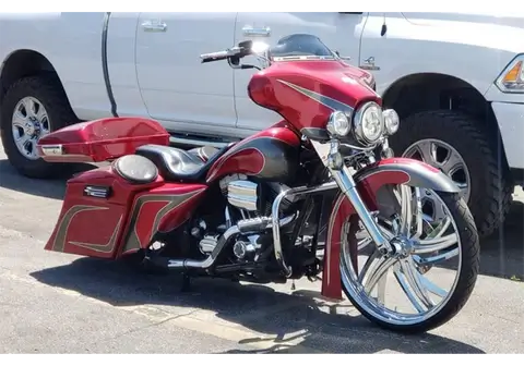 Tamco Paint Rock-It-Red in Harley-Davidson Street Glide