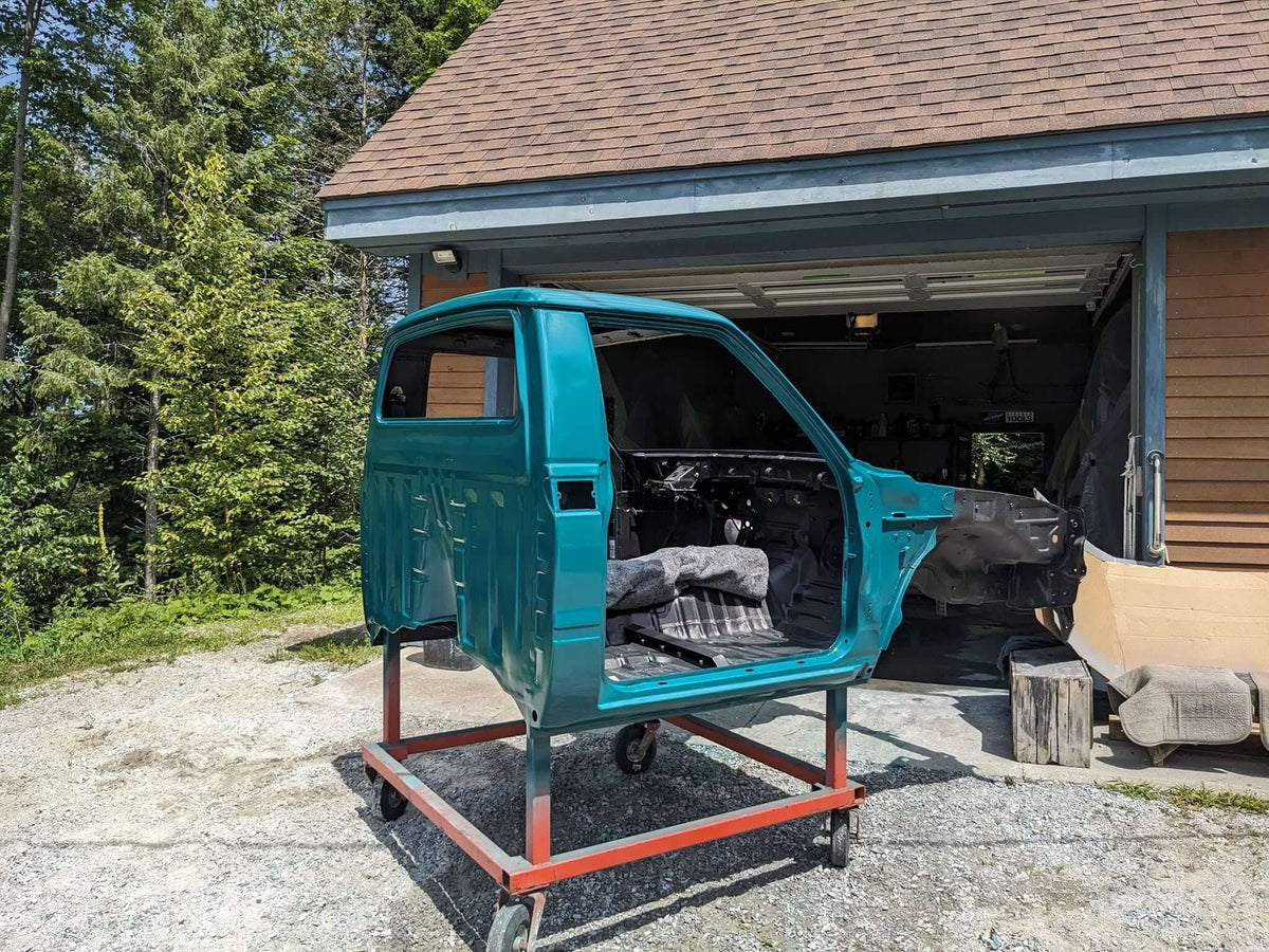 Tamco Paint Toyota Rustic Green on Toyota Hilux