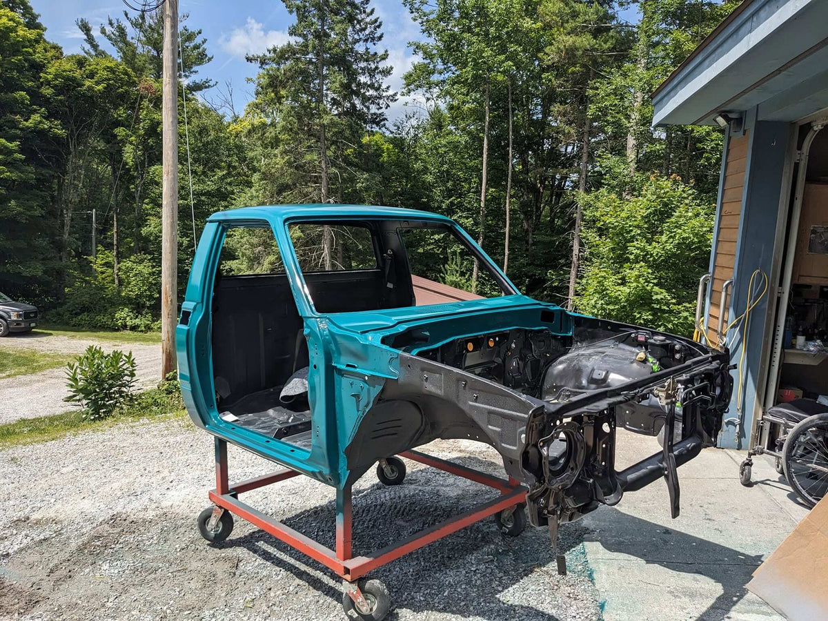 Tamco Paint Toyota Rustic Green on Toyota Hilux