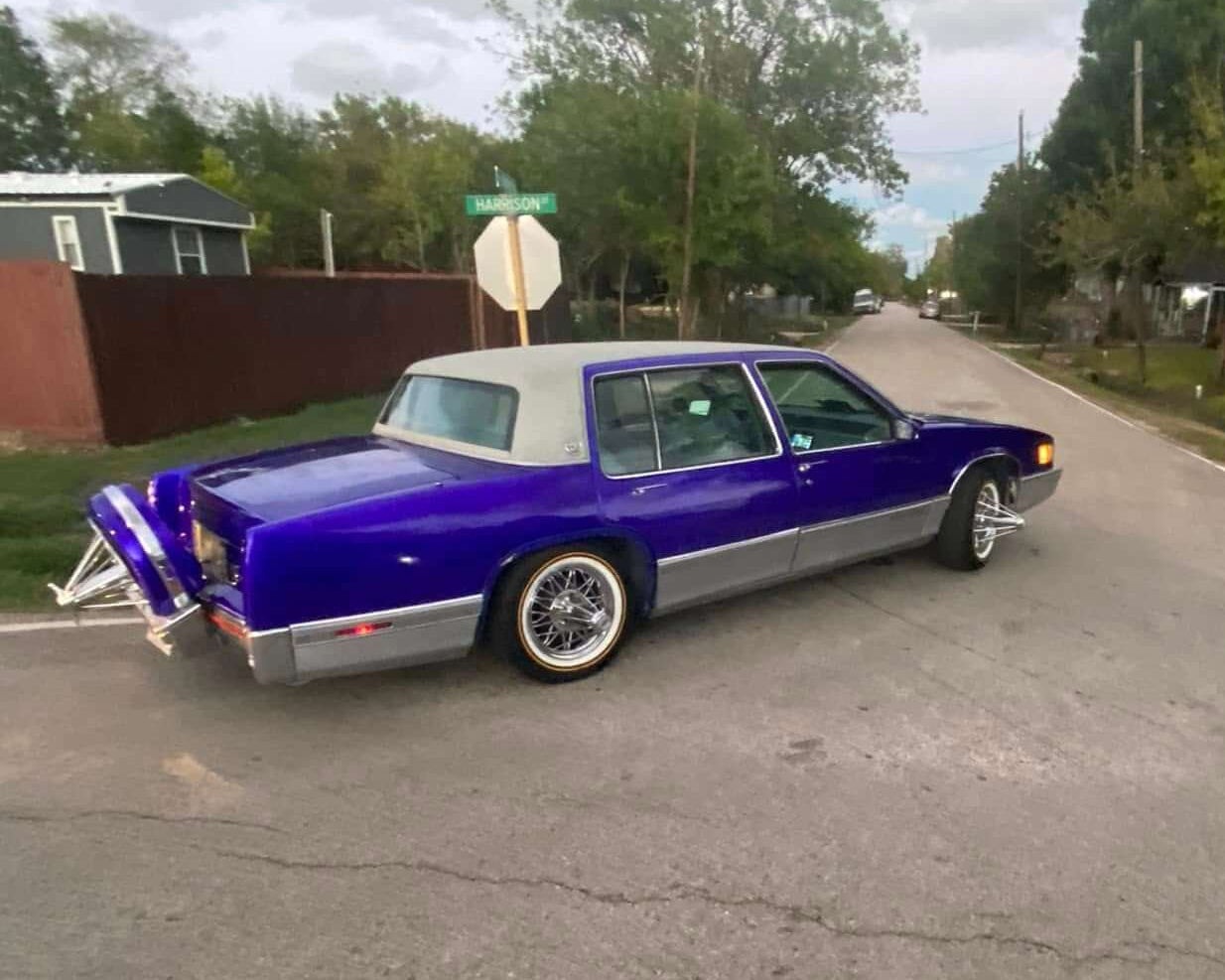 Tamco Paint Socal Blue Candy Pearl in Cadillac Fleetwood