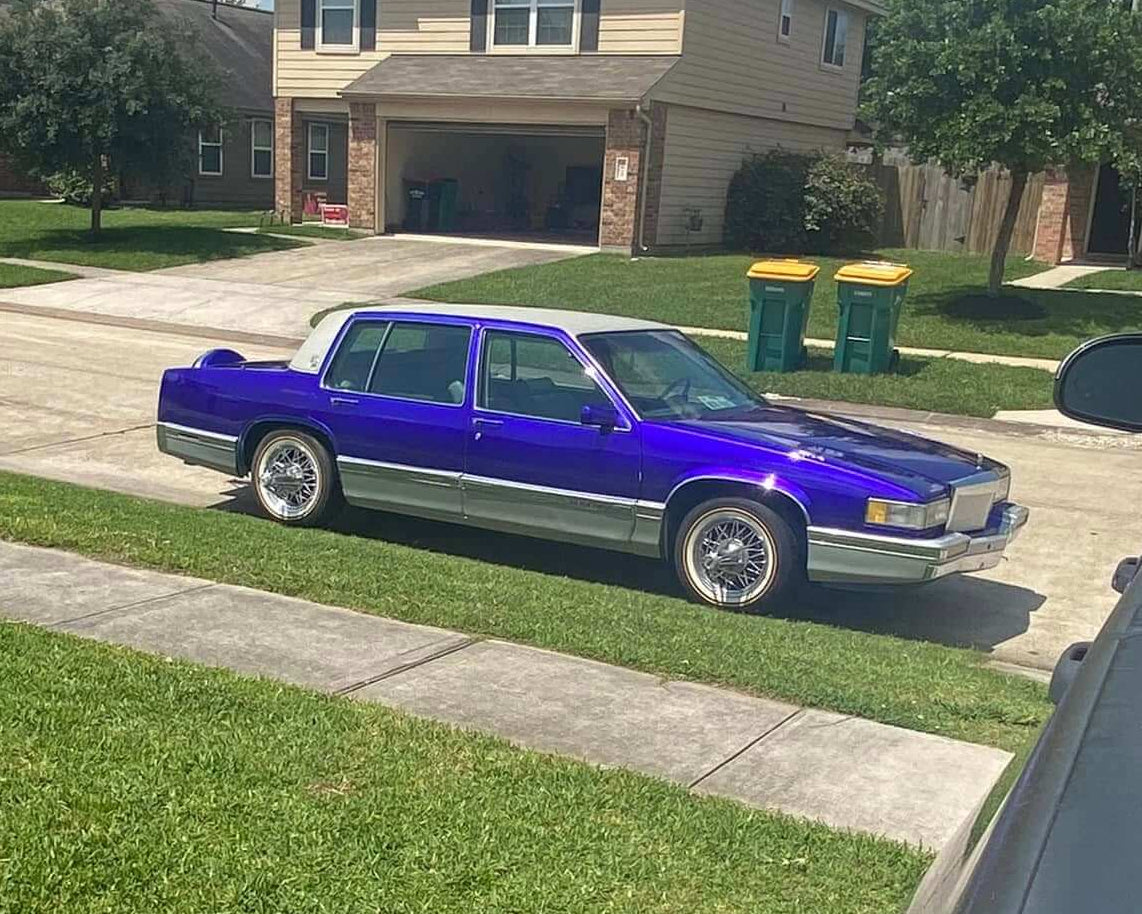 Tamco Paint Socal Blue Candy Pearl in Cadillac Fleetwood