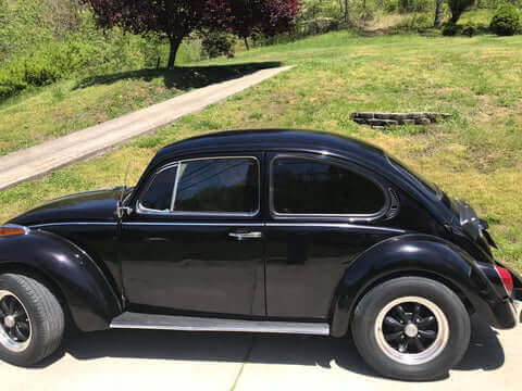 Tamco Paint Sinister Triple Reboot Red in 1972 Volkswagen Beetle