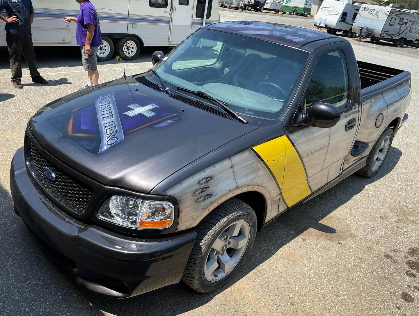 Tamco Paint Slick Silver Metallic in 2001 Ford F-150 SVT Lightning
