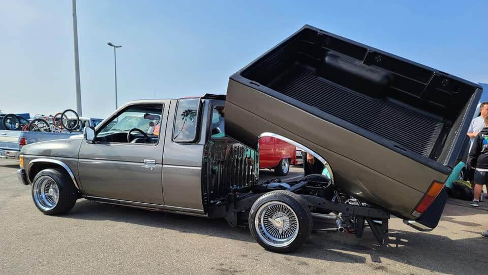 Tamco Paint Smoke Metallic on 1995 Nissan Hardbody