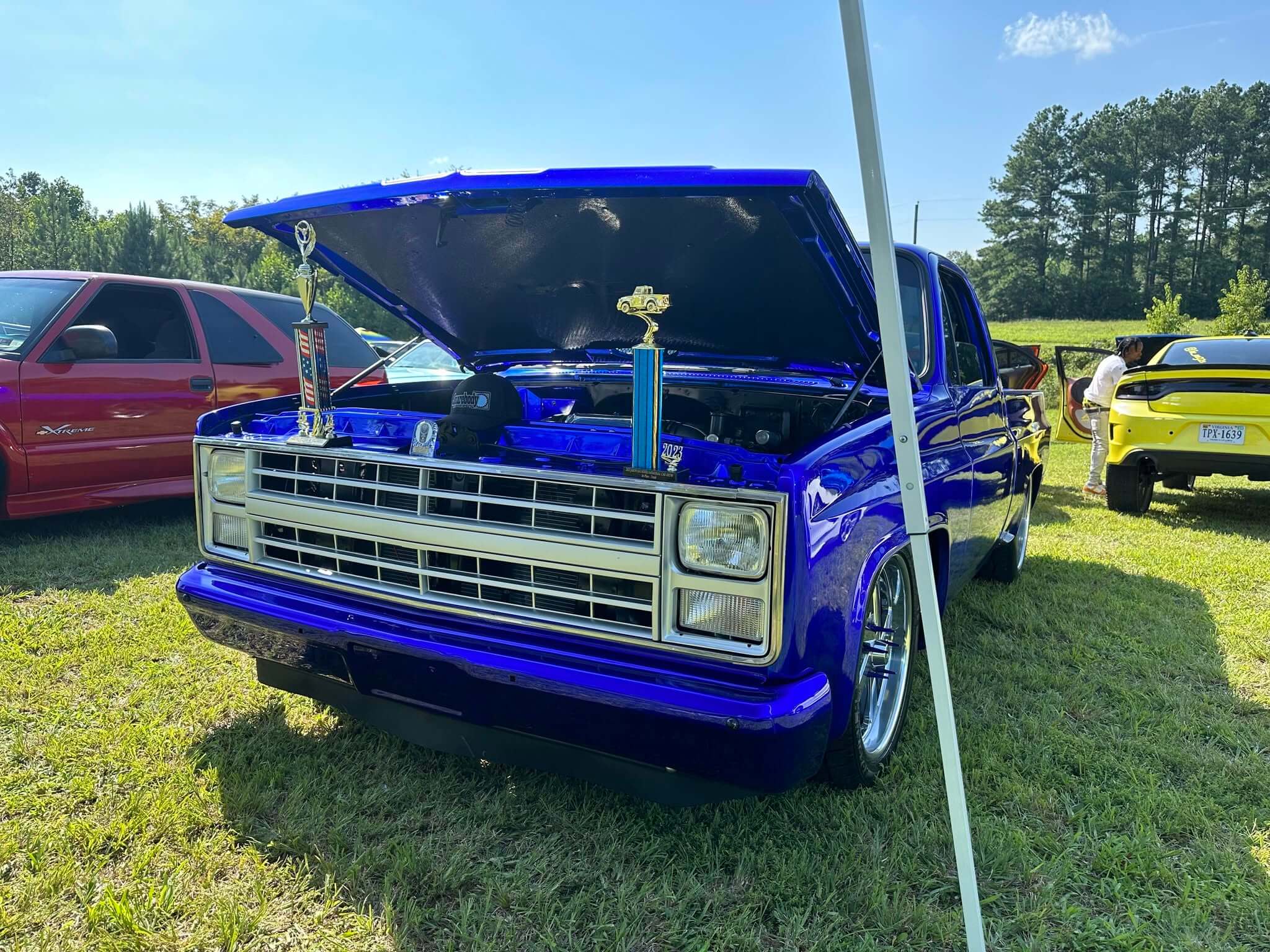 Tamco Paint SoCal Blue 2k Candy & Kandy Killa Blue 2K Candy in 1982 Chevrolet C10